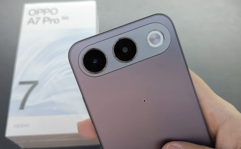 trên tay OPPO A7 Pro - Hình 3