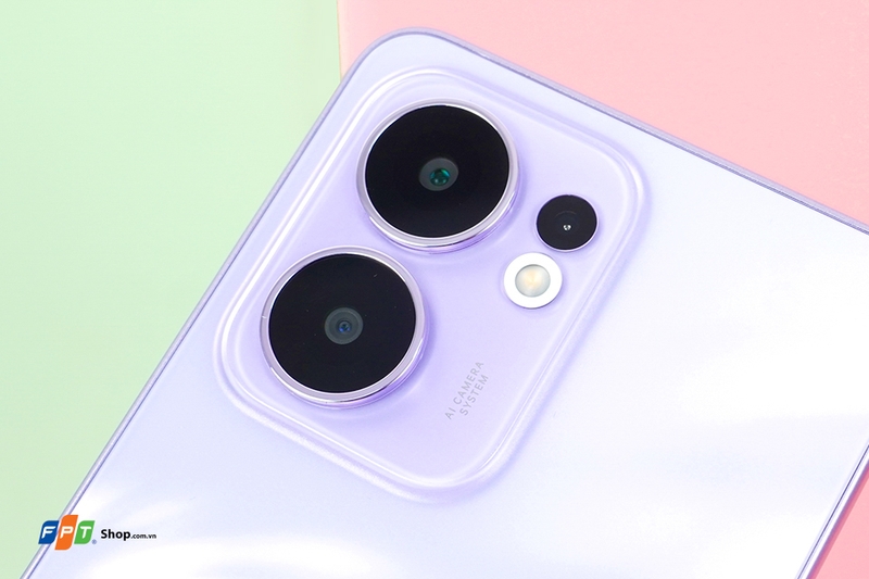 Mở hộp và trên tay OPPO Reno13 F tại Việt Nam (ảnh 10)