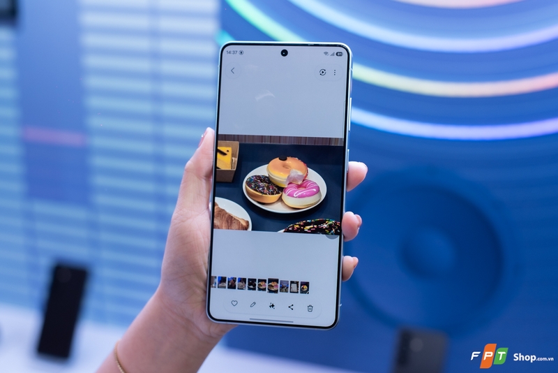 Trên tay Samsung Galaxy S26 Ultra 16