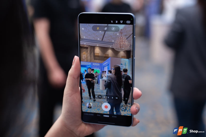 Trên tay Samsung Galaxy S26 Ultra 13