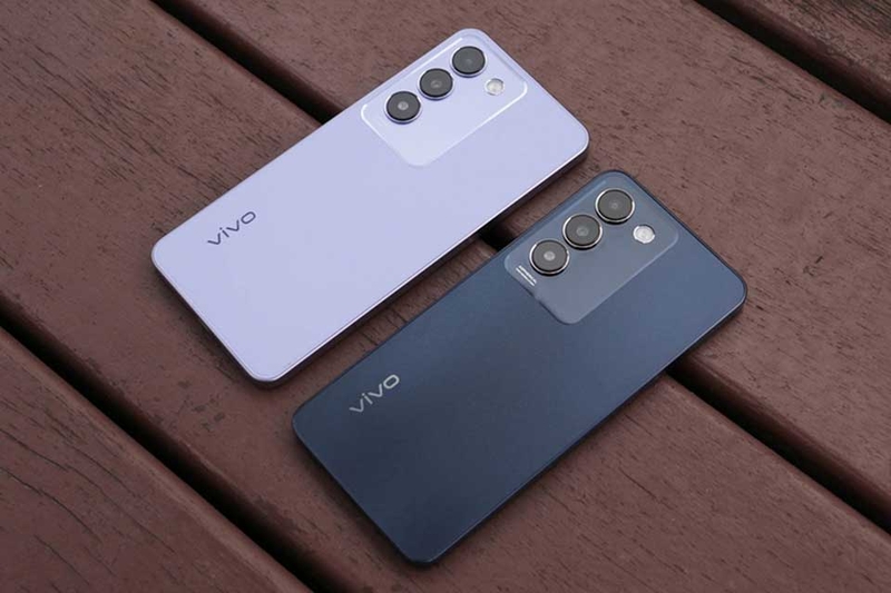Trên tay vivo Y100 - 07
