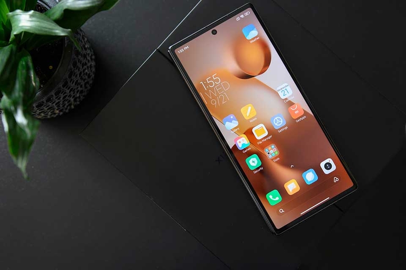 Trên tay Xiaomi MIX Fold 2 - 02