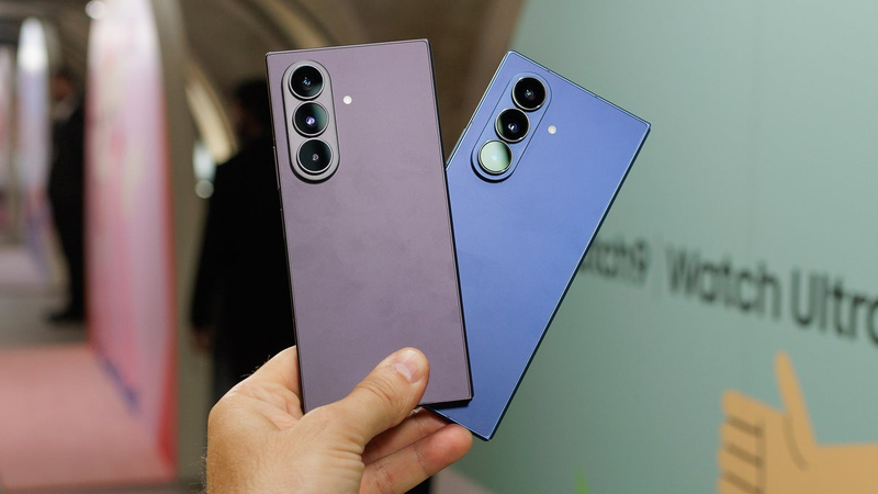 Trọng lượng Samsung Galaxy Z Fold 8 Ultra 6