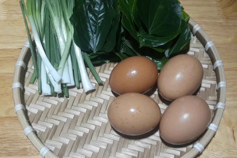 trứng chiên lá lốt hình 1