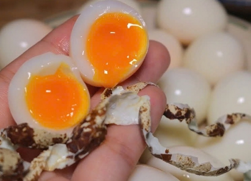 Trứng cút luộc bao lâu ảnh 2