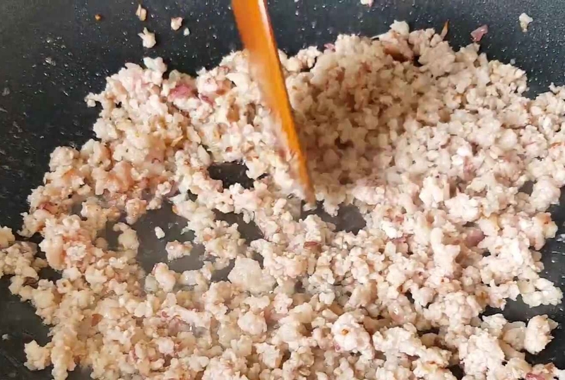 Xào thịt băm