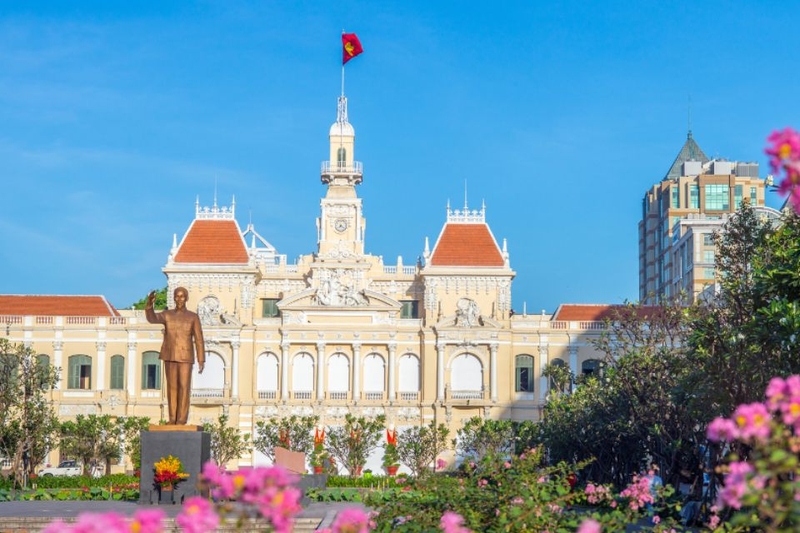 Có nên lựa chọn trường đại học có học phí thấp không?