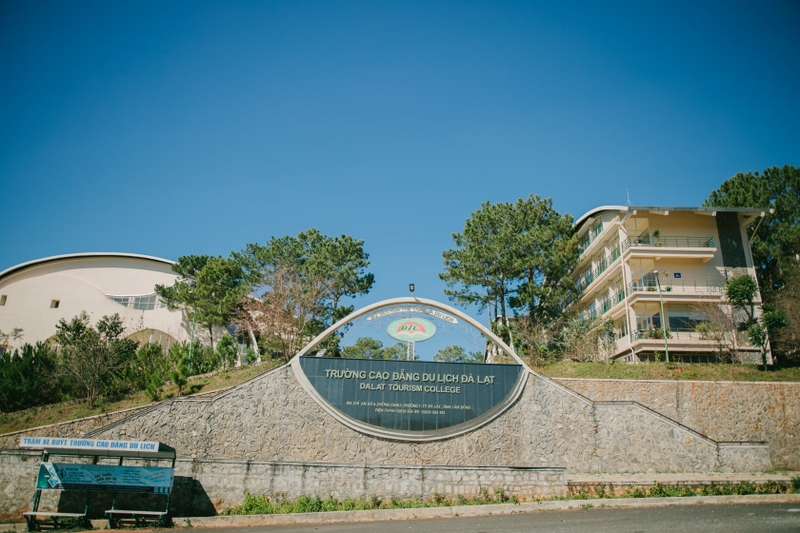 trường đại học ở đà lạt 8