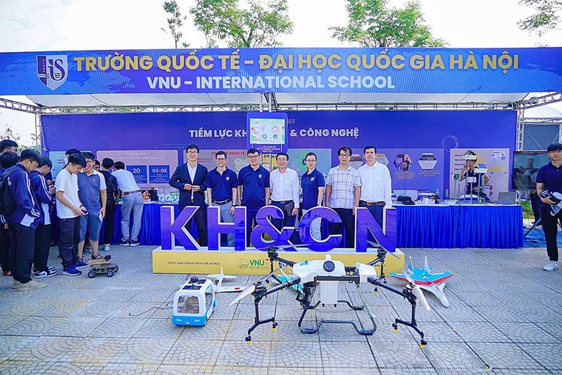 Đại học Trường Quốc tế ĐHQGHN - 06