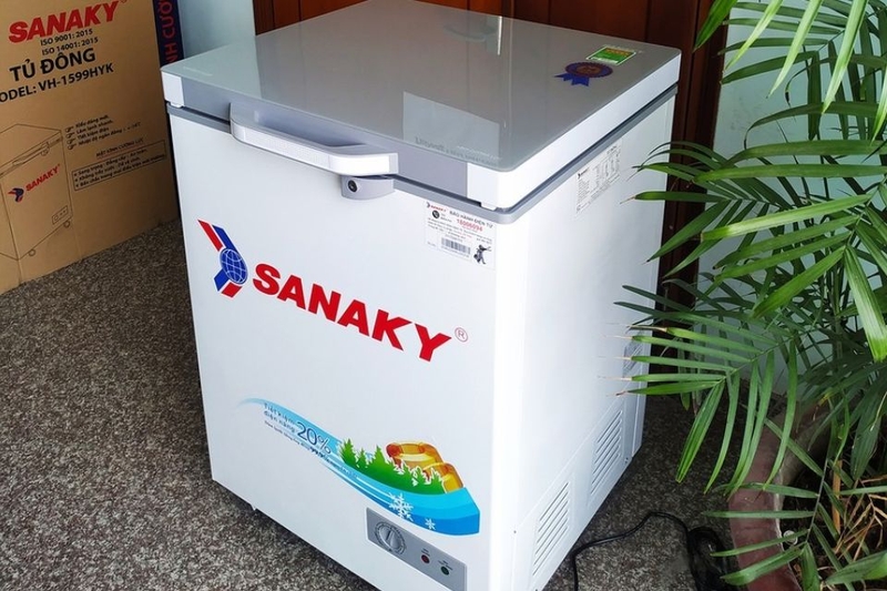 tủ đông Sanaky 100L dùng cho gia đình, cửa hàng