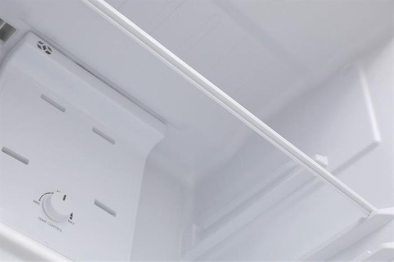 tu-lanh-aqua-inverter-212-lit-aqr-t239fafb-7.jpg