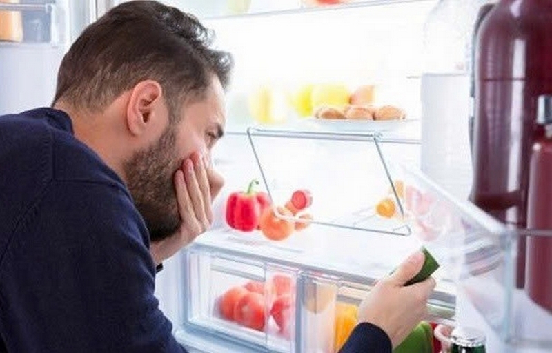 Tủ lạnh bị chạm mạch điện ảnh 4
