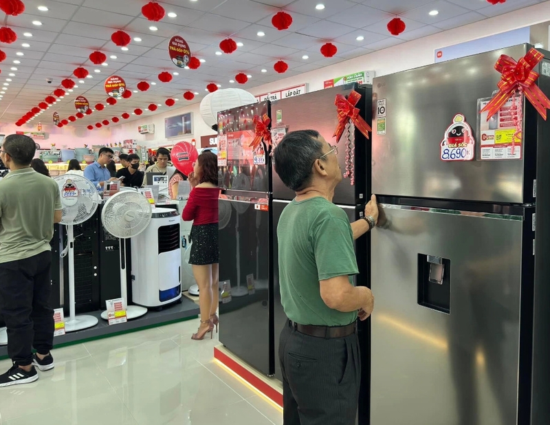 Mua tủ lạnh làm đá tự động - 10