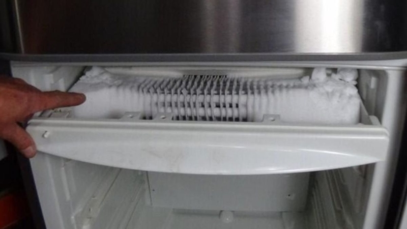 tủ lạnh lg bị đóng tuyết ngăn đá hình 2