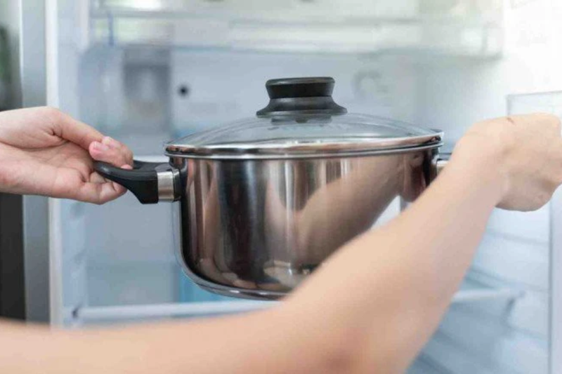 Tủ lạnh Sharp kh&ocirc;ng xả đ&aacute; (3)