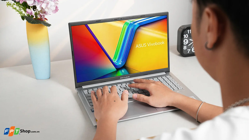 Tư vấn mua laptop cho sinh viên kinh tế 5