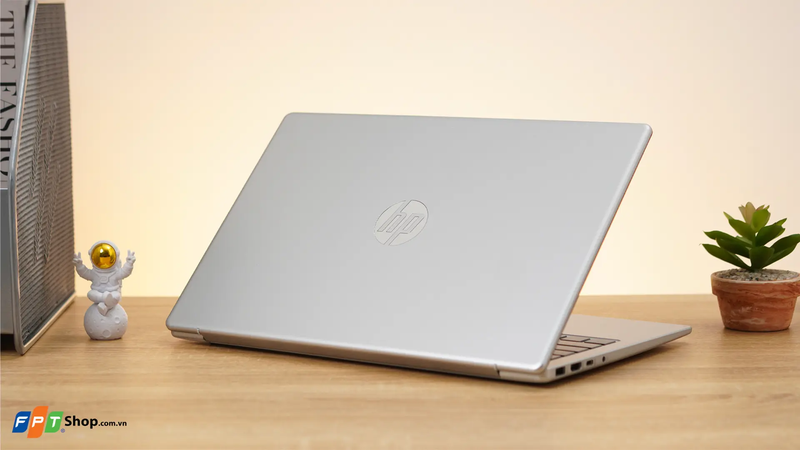 Tư vấn mua laptop cho sinh viên kinh tế 4