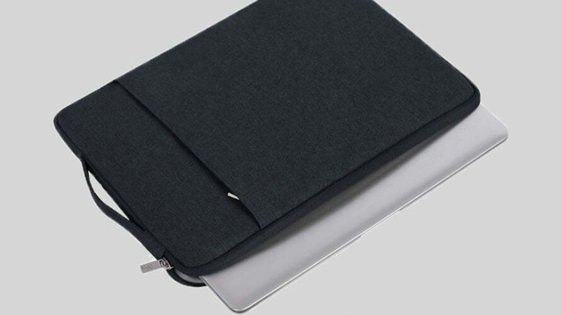 Túi chống sốc hay balo laptop tốt hơn? 1