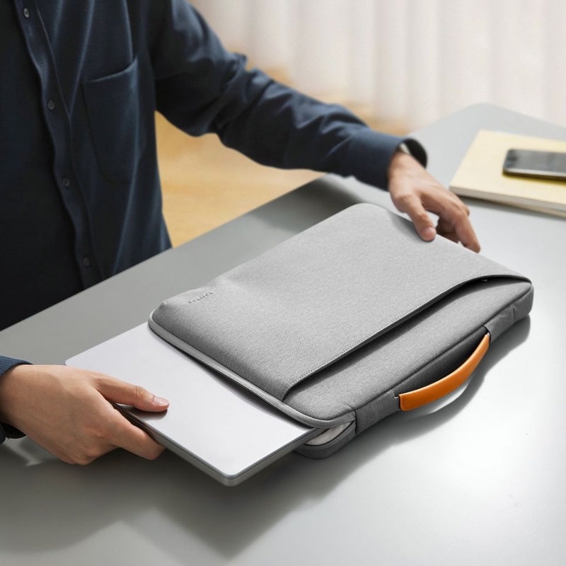 Túi chống sốc Tomtoc A22 Defender Laptop Briefcase 16 inch - Thiết kế 2 trong 1 gọn nhẹ và tiện mang theo