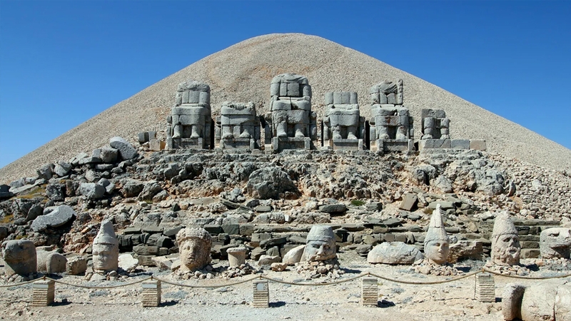 Mount Nemrut là địa điểm khảo cổ độc đáo tại Thổ Nhĩ Kỳ