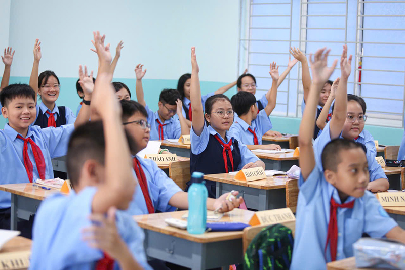 Tuyển sinh đầu cấp là gì?