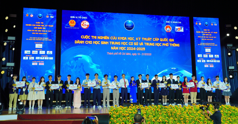 Học sinh đạt giải cấp quốc gia