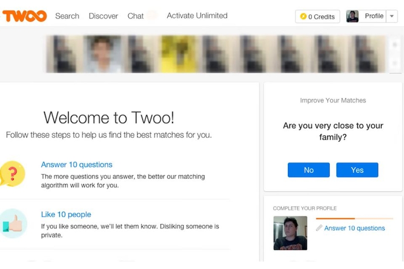 Nhấn vào avatar ở góc trên cùng và chọn Profile (Trang cá nhân)