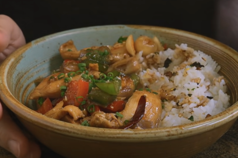 Ức gà xào ớt chuông (8)