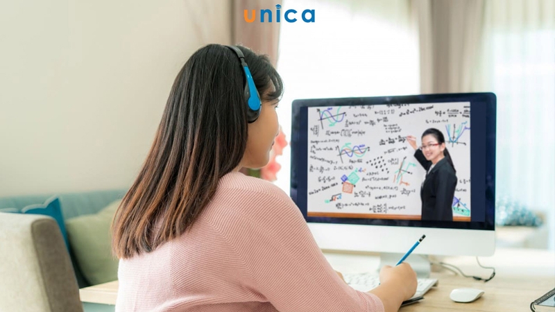 Nhờ Unica người dùng có thể học mọi lúc mọi nơi