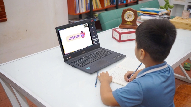 Uniclass hình 6