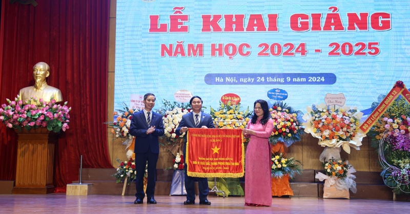UTC là trường gì 3