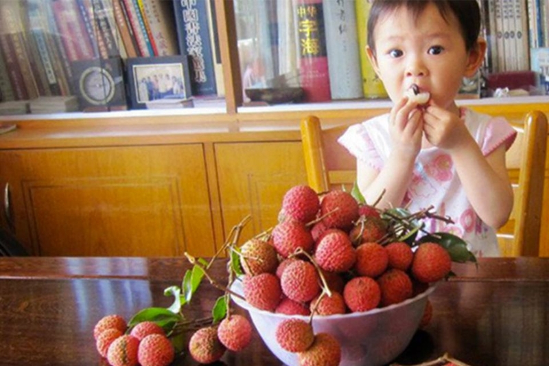 Ăn vải thiều có nóng không?