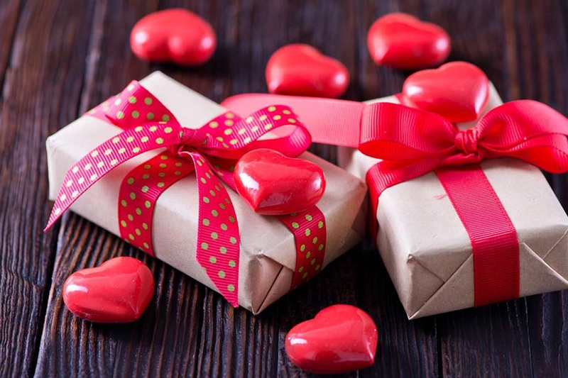Valentine 14-2 ai tặng quà cho ai - 05
