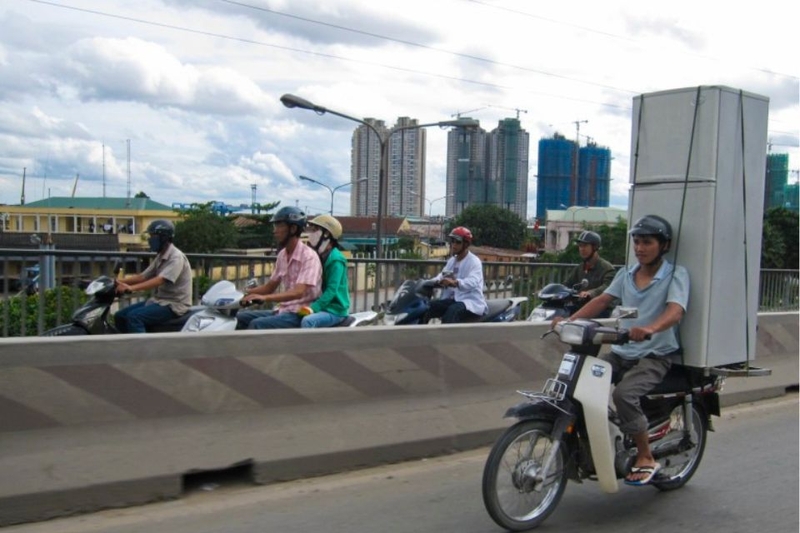 Vận chuyển tủ lạnh nhẹ nhàng, an toàn