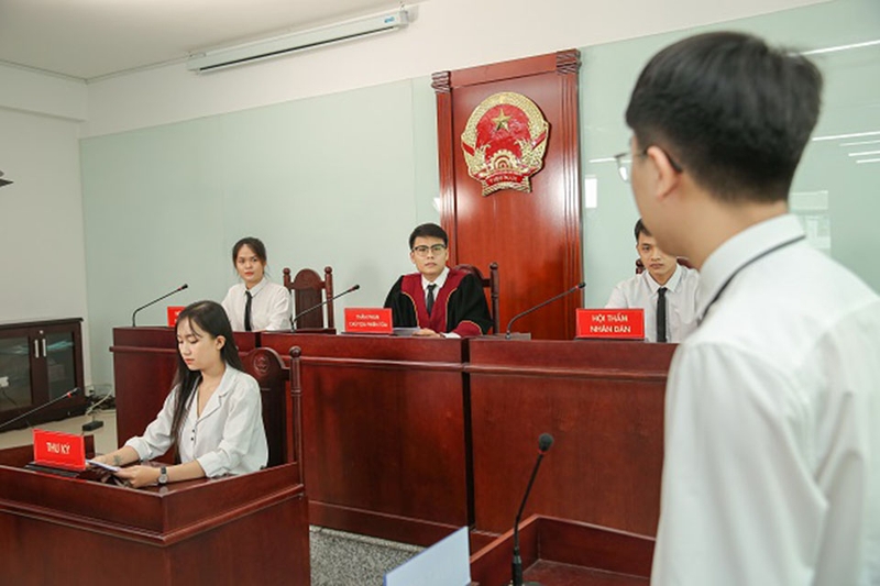 Văn, Toán, GDKT Pháp Luật là khối gì 11