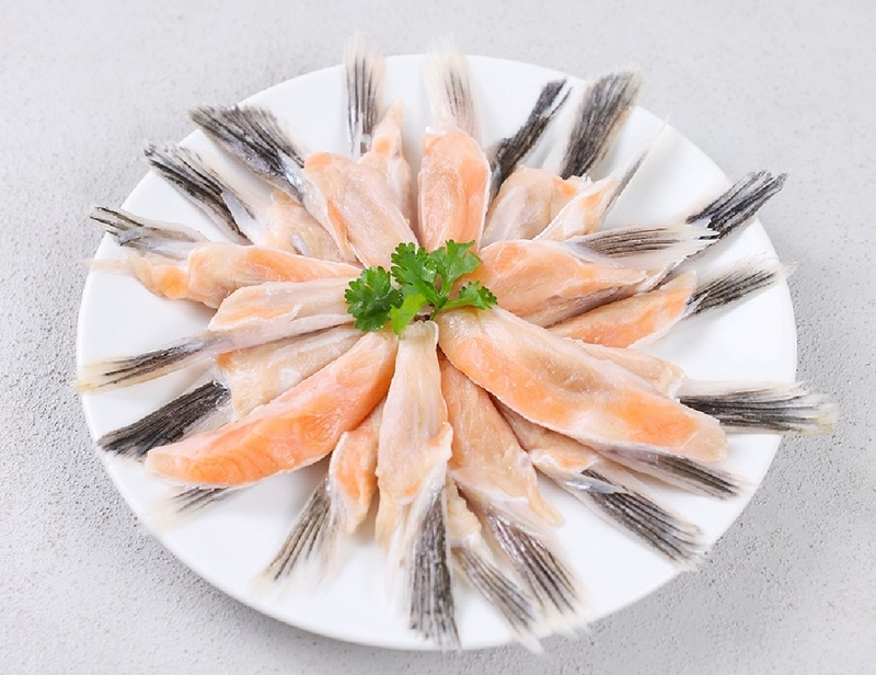 Bí quyết chọn vây cá hồi tươi ngon