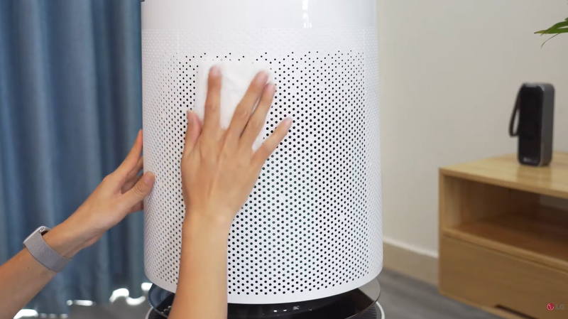 vệ sinh máy lọc không khí LG.2