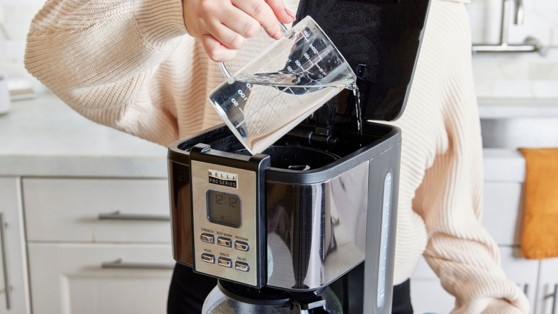 Những lưu ý khi vệ sinh máy pha cà phê Delonghi