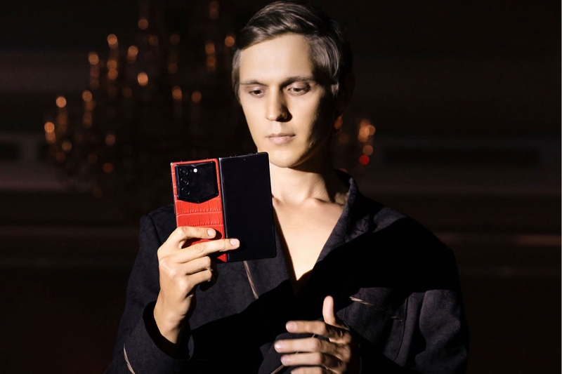 vertu-alphafold-mo-ban-tai-viet-nam-211472-3.jpg