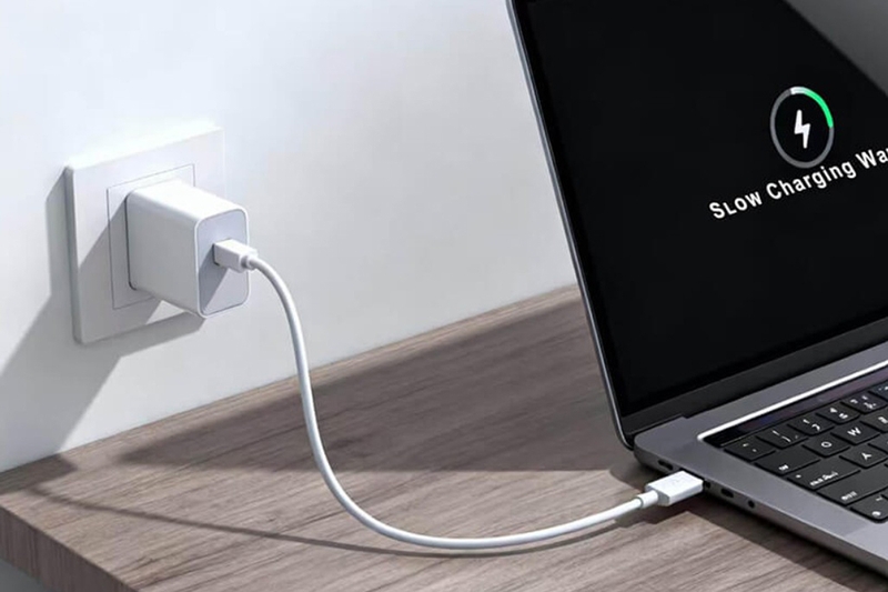 Vì sao laptop Windows sạc nhanh hơn MacBook 3
