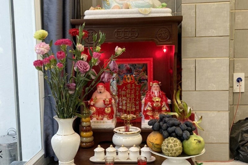Vía thần tài cúng hoa gì 8