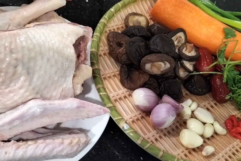 vịt hầm táo đỏ hình 1