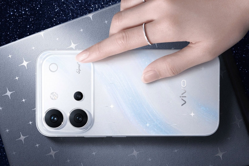 vivo-s70-lo-man-hinh-oled-15k-215339-2.jpg