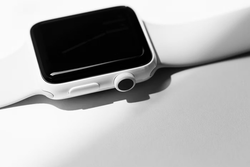 vo-ceramic-co-the-tro-lai-apple-watch-211344-2.jpg