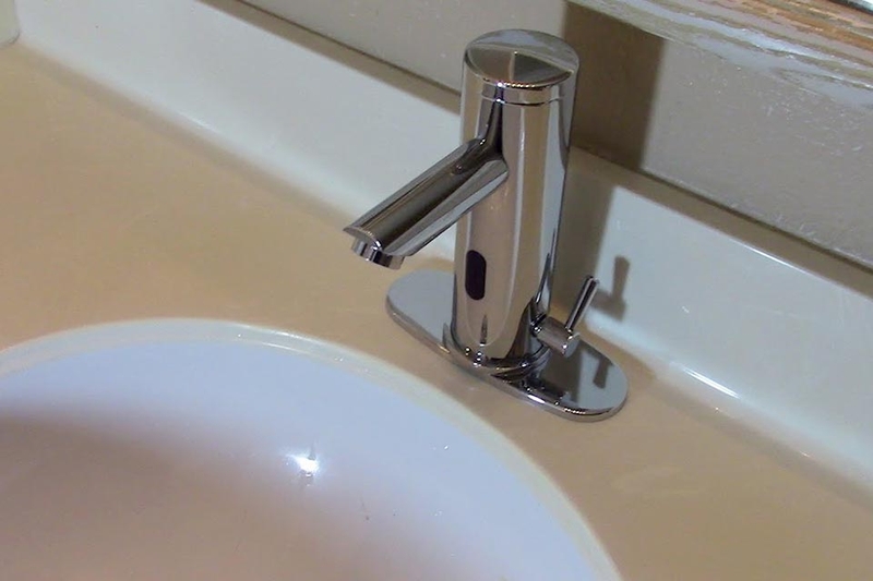 Vòi nước cảm ứng - 06