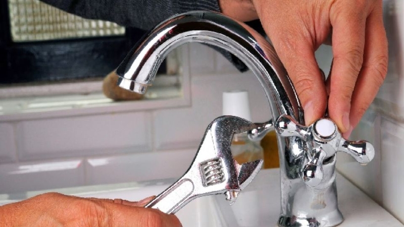 Kiểm tra các bộ phận của vòi nước 2