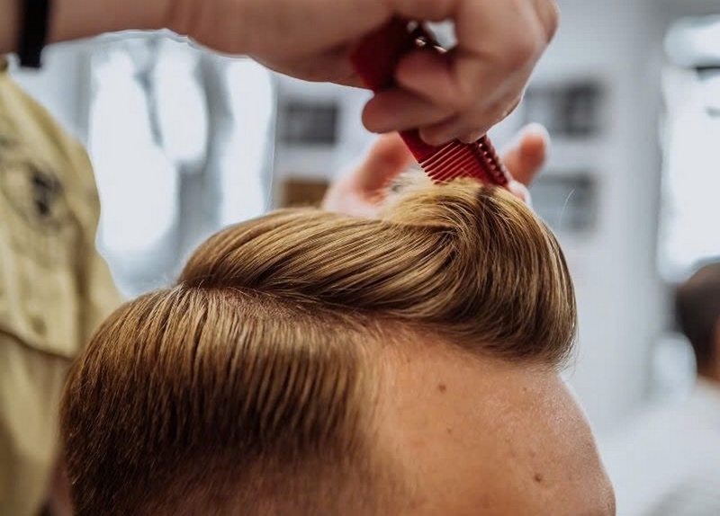 vuốt tóc nam ảnh 5