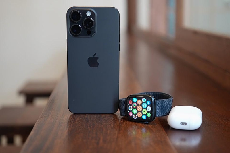 watchOS 10.3 - 10