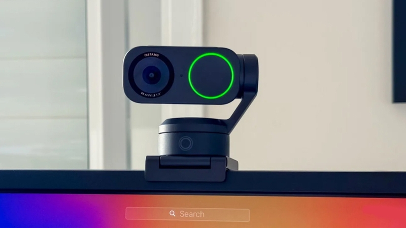 Insta360 Link 2 có thiết kế đơn giản và gọn gàng