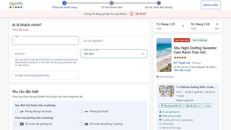 Nhập thông tin cá nhân và thanh toán trên Agoda